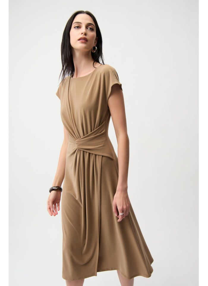 Joseph Ribkoff 261146 Karmelowa sukienka