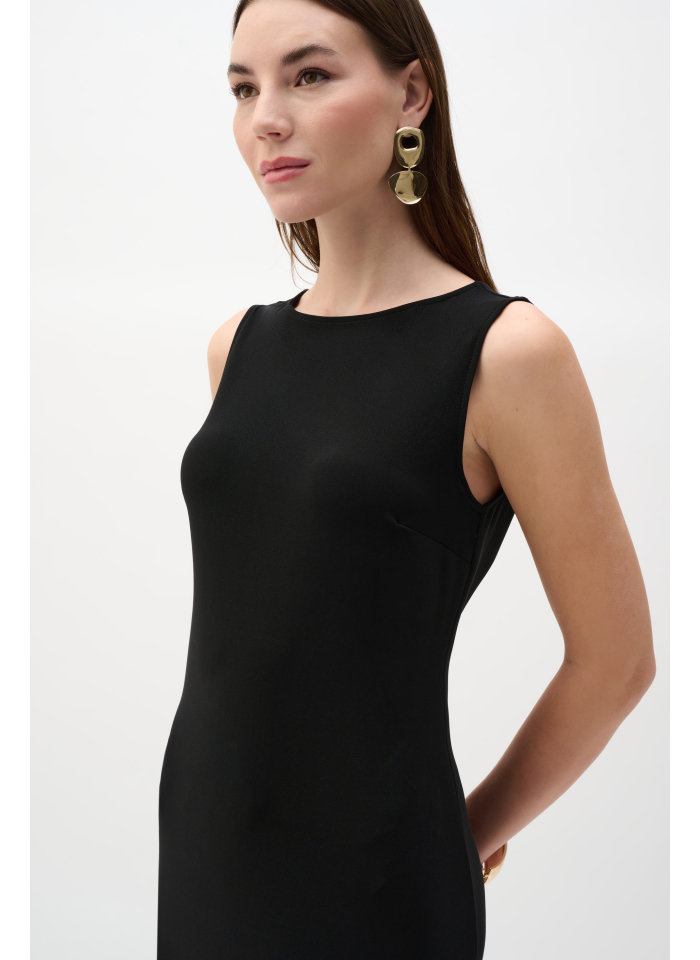 Joseph Ribkoff 262035 Czarna sukienka bez rękawów.
