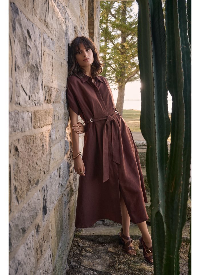 Joseph Ribkoff 262907 Lniana, czekoladowa sukienka wiązana w pasie