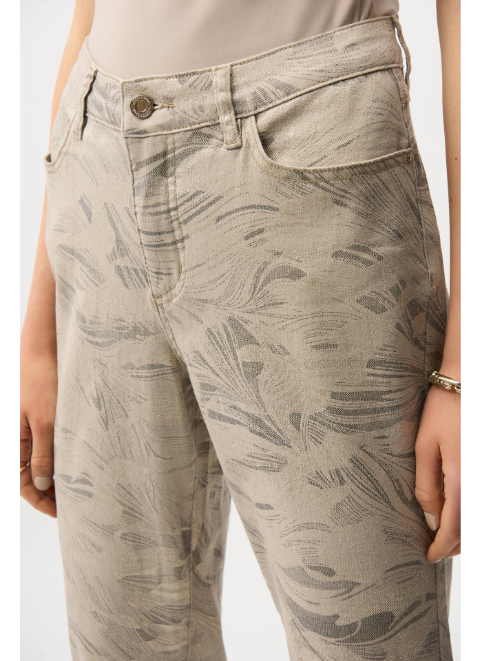 Joseph Ribkoff 261959 Beżowe spodnie 7/8 zdobione metalizowanym wzorem